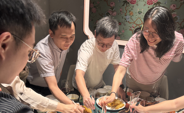 家叶鸿图第三季度签约破纪录，公司团建团建庆祝活动：共筑辉煌，启航未来！